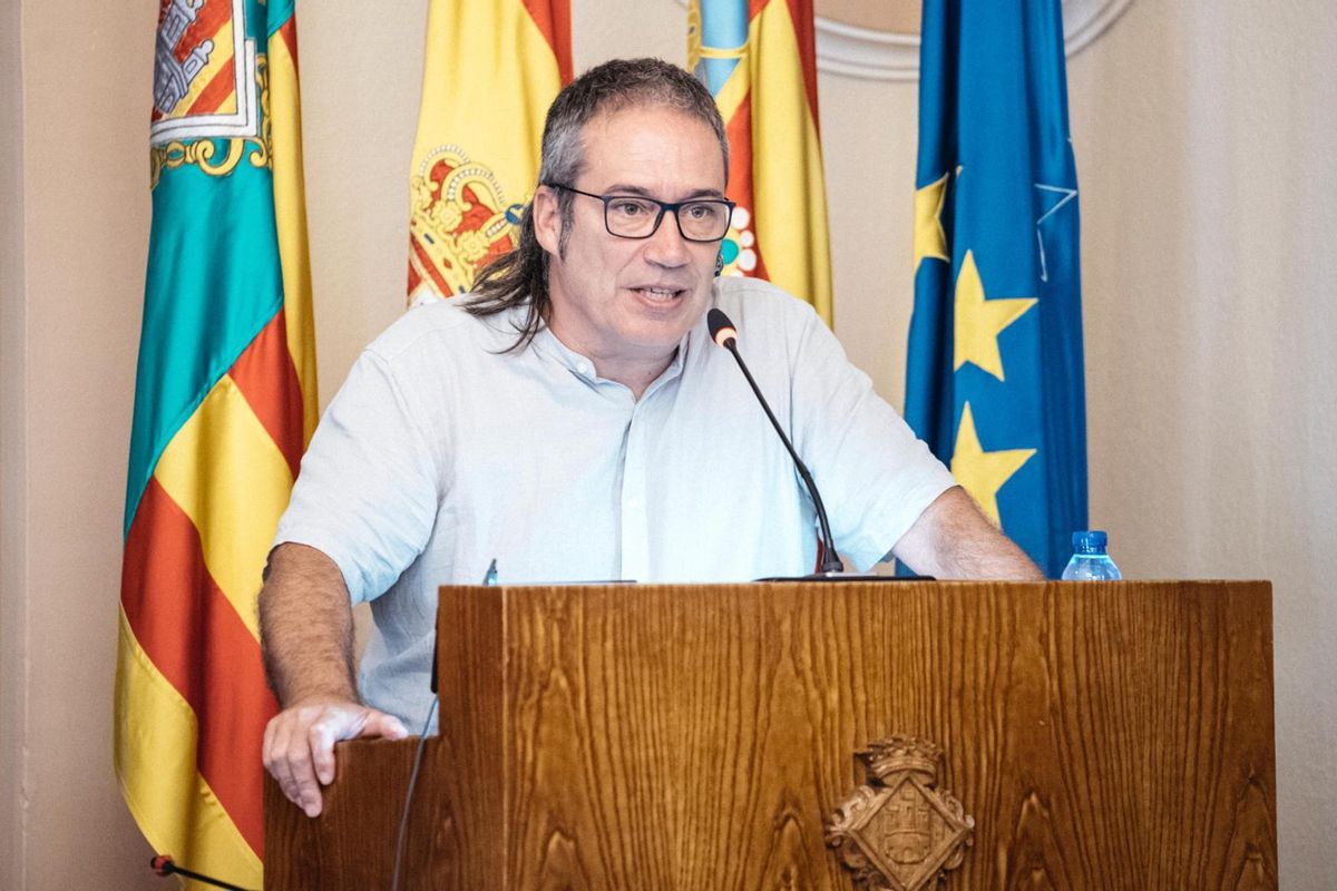 El concejal de Compromís Pau Sancho, en el pleno de ayer.