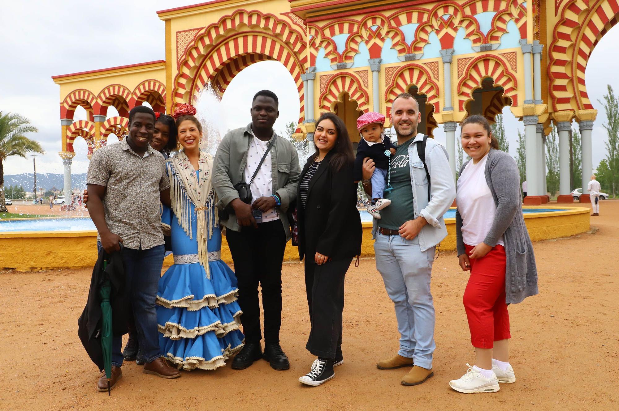 Amigos y familiares en El Arenal el martes de Feria