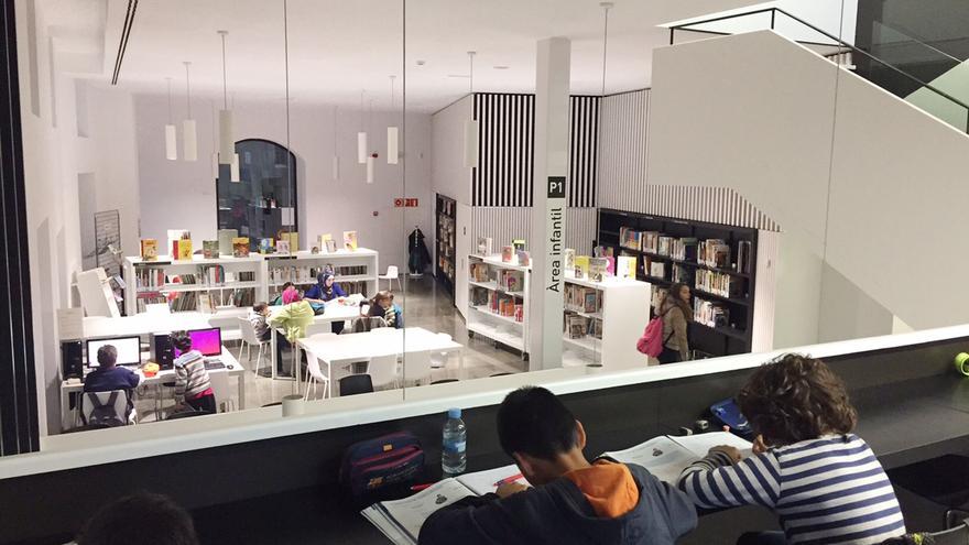 La biblioteca solsonina busca lectors de 4t a 6è de primària per convertir-los en jurat d’un premi literari