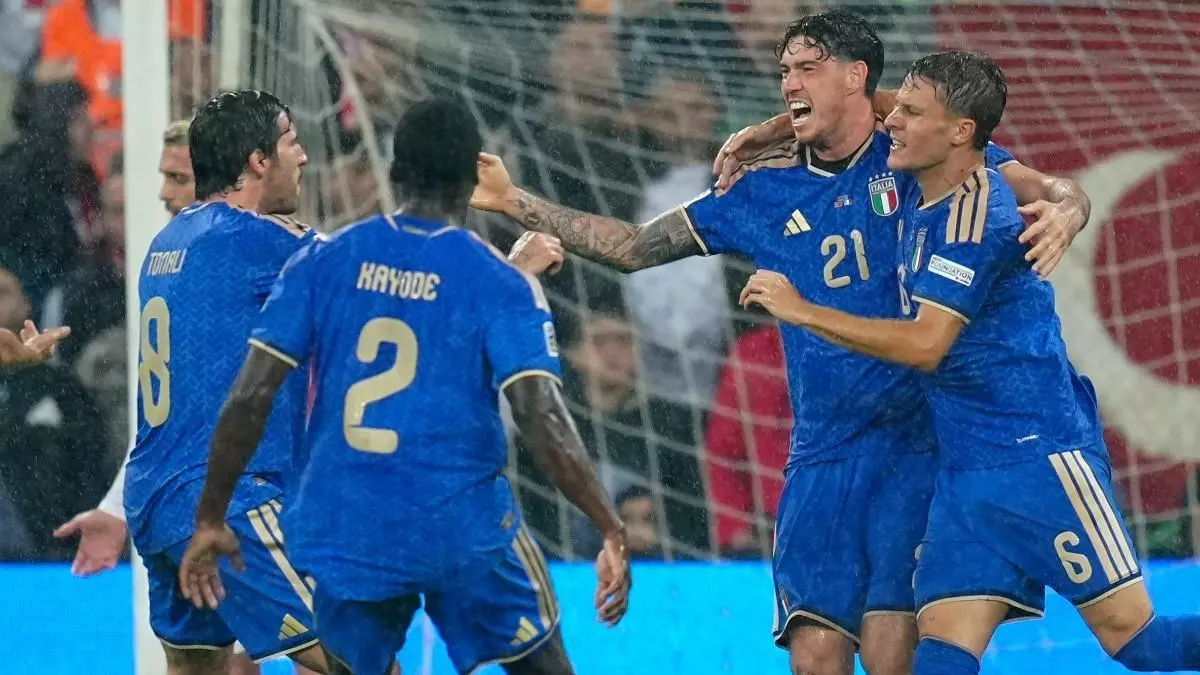 La nueva Italia de Mancini saca los colores a Güler con un Bastoni imperial