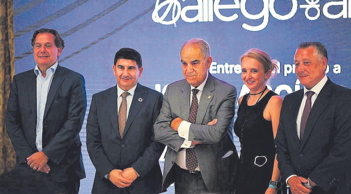 Ignacio Rivera, Pedro Blanco, José García Costas, Rocío Pazos y Venancio Salcines.