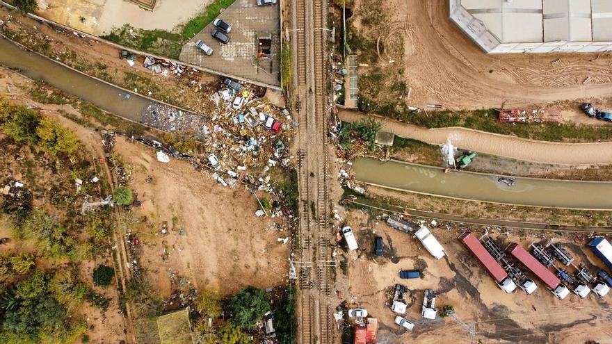 La zona cero pierde 13 de sus 20 puentes pasarelas que estaban en pie hace una semana
