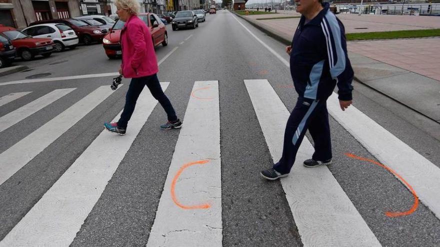 Paso de peatones de Conde de Guadalhorce que pasará a ser elevado.