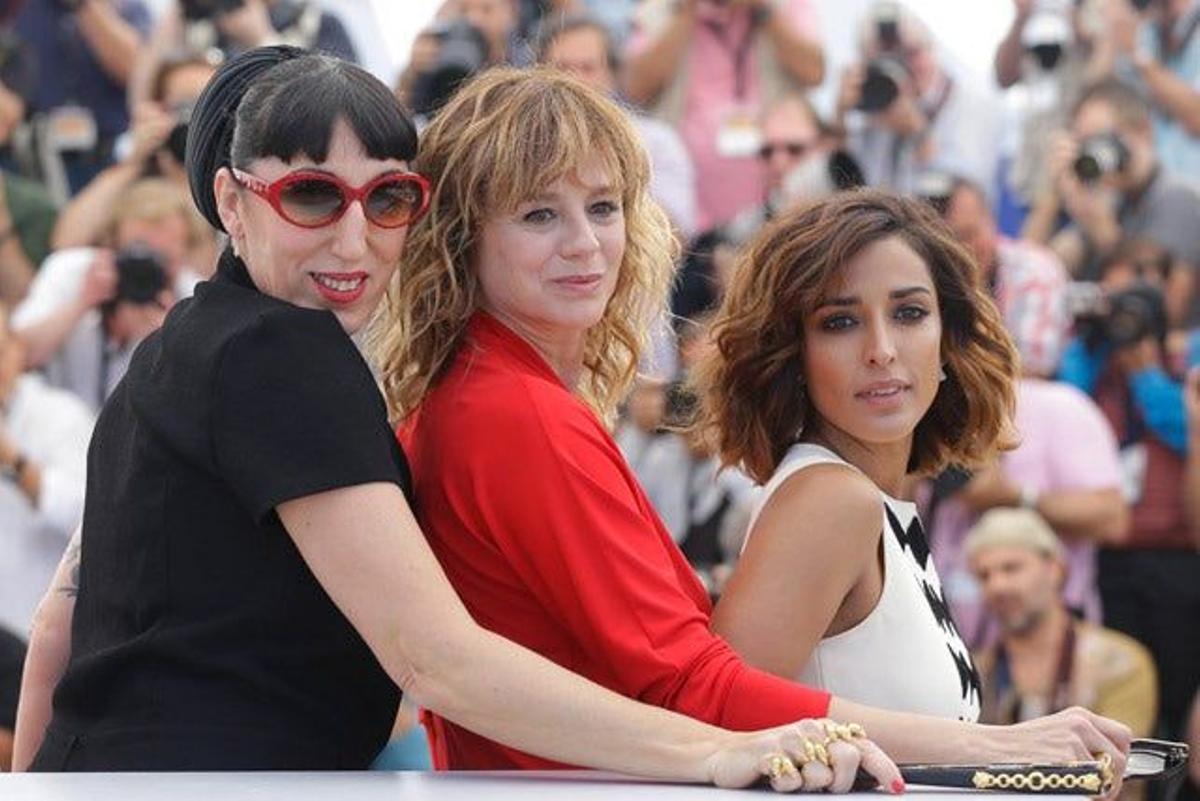 Inma Cuesta, Emma Suárez, Rossy de Palma presentan 'Julieta' en el Festival de Cannes.