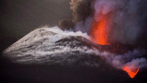 Una nova boca s’obre a la fractura principal del volcà de La Palma