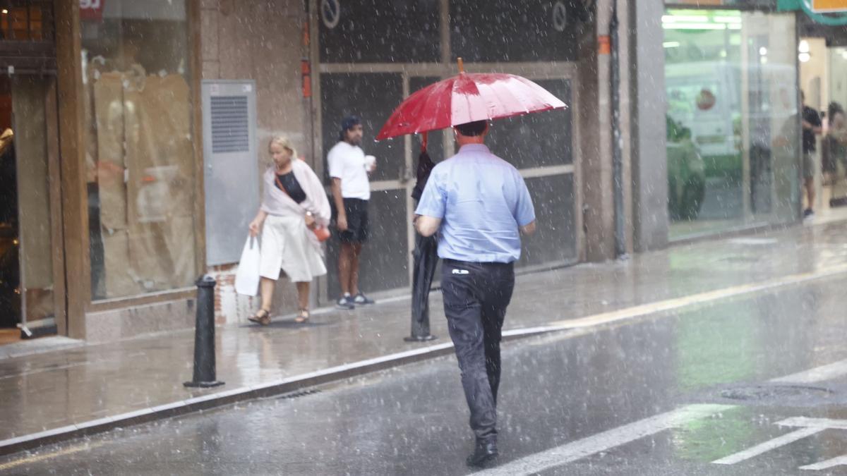 Las tormentas dispersas vuelven a la ciudad.