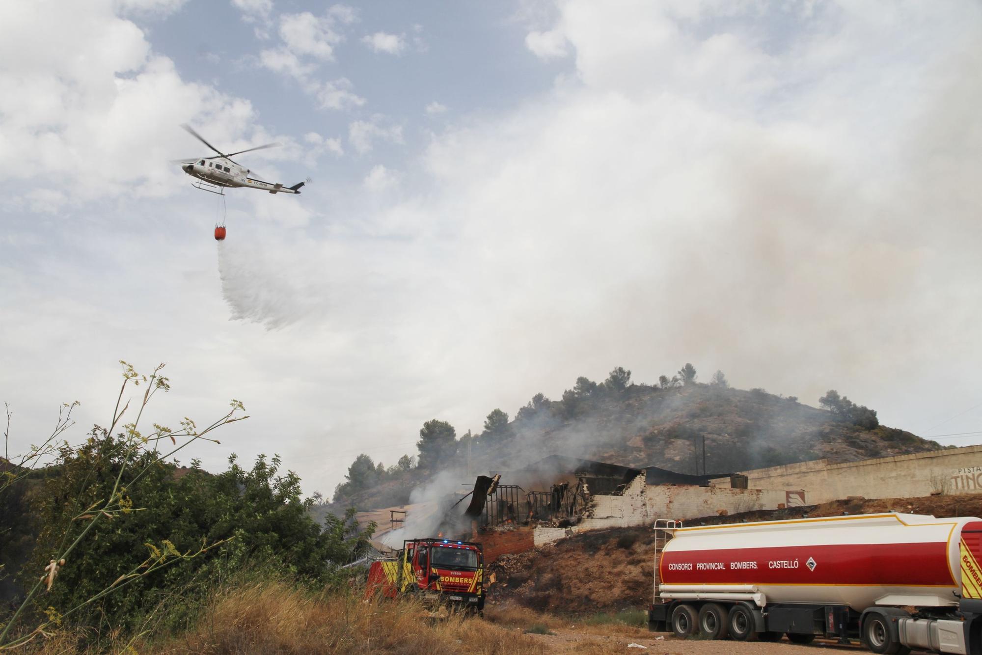 Incendio en el barranc de l'Horteta de la Vall