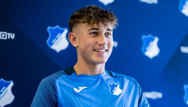 Tom Bischof (Hoffenheim) - Mediocentro ofensivo, 17 años