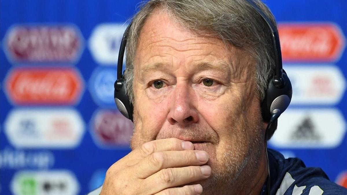 Age Hareide en rueda de prensa