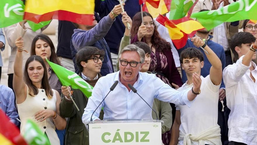 Manuel Gavira, el sustituto de Macarena Olona que aspira a robarle la mayoría absoluta a Juanma Moreno