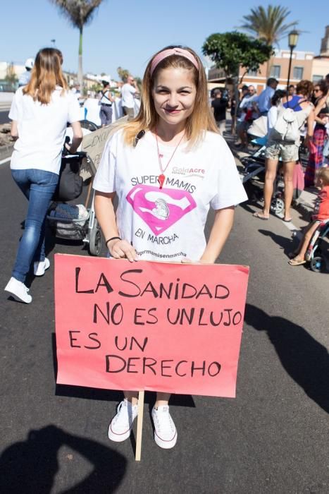 FUERTEVENTURA - MANIFESTACION POR UNA SANIDAD MEJOR EN CORRALEJO - 19-06-17