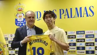 Miyashiro, el jugador japonés de la UD Las Palmas que sueña con el ascenso: «Tengo ganas de jugar en España y subir a Primera»