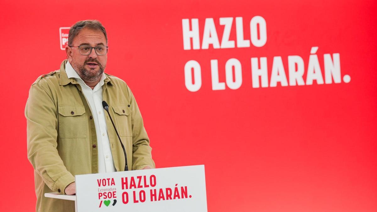 El PSOE denuncia una condena por maltrato al chófer de Guardiola y el PP responde:  Si es verdad, será cesado 