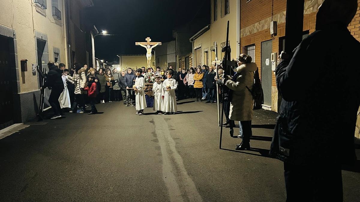 GALERÍA| El Vía Crucis de San Cristóbal, en imágenes