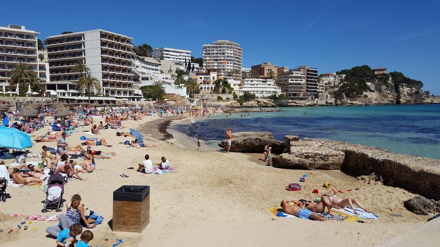 Mallorca sigue en alerta por calor, tras una noche tropical en todas las islas