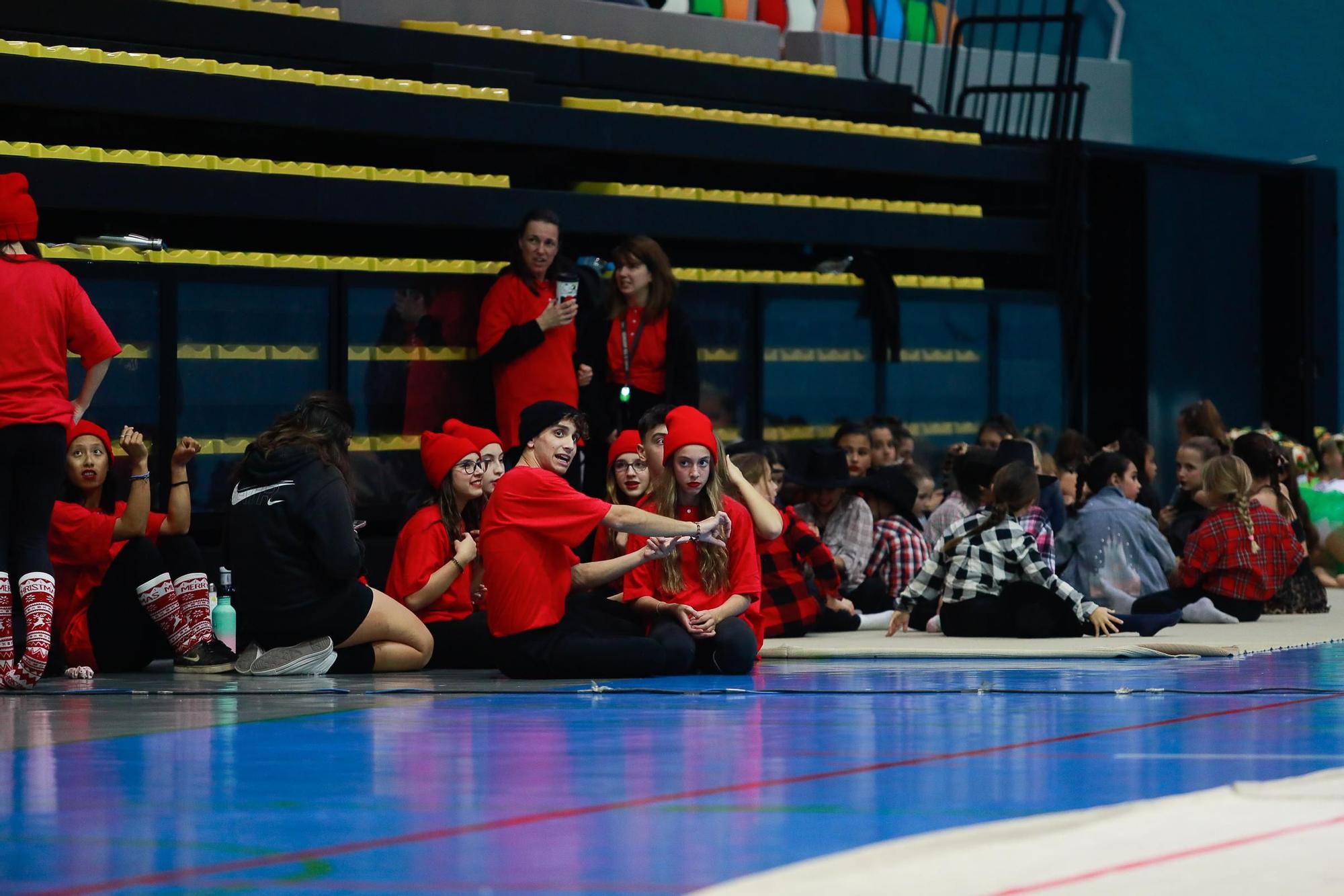 Mira aquí las imágenes de la gala de Navidad de gimnasia rítmica en Ibiza