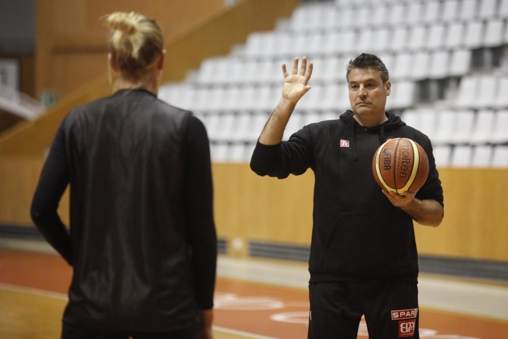 Primers entrenaments de l''Uni amb Xavi Fernández