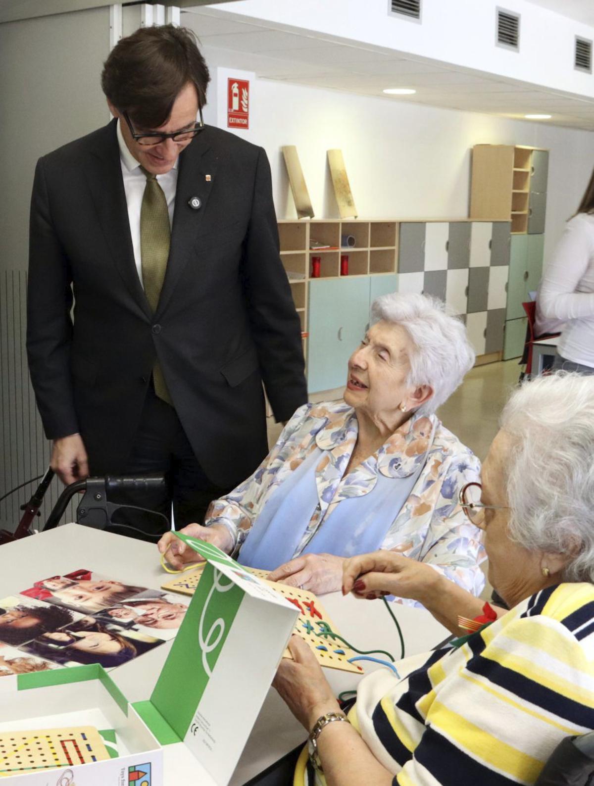 La Generalitat perdona els deutes a dependents amb ajudes per error