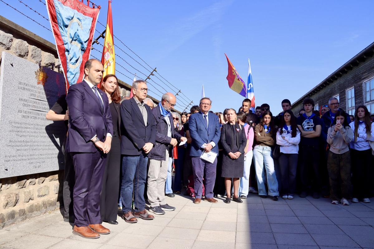 El conseller de Presidència, Albert Dalmau, durante un acto en el memorial a los catalanes que perdieron la vida en el campo de concentración nazi de Mauthausen