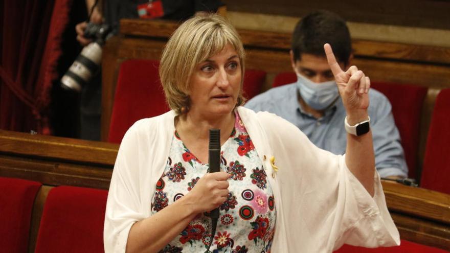 La consellera de Salut, Alba Vergés, en una intervenció al Parlament de Catalunya