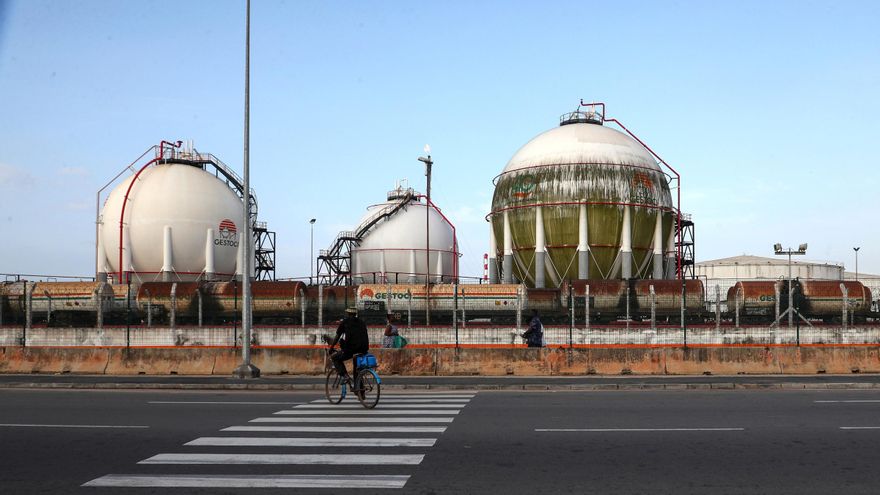El Parlament de l&#039;Iran vota a favor de tancar l’estret d’Ormuz, per on passa al voltant del 20% del petroli mundial