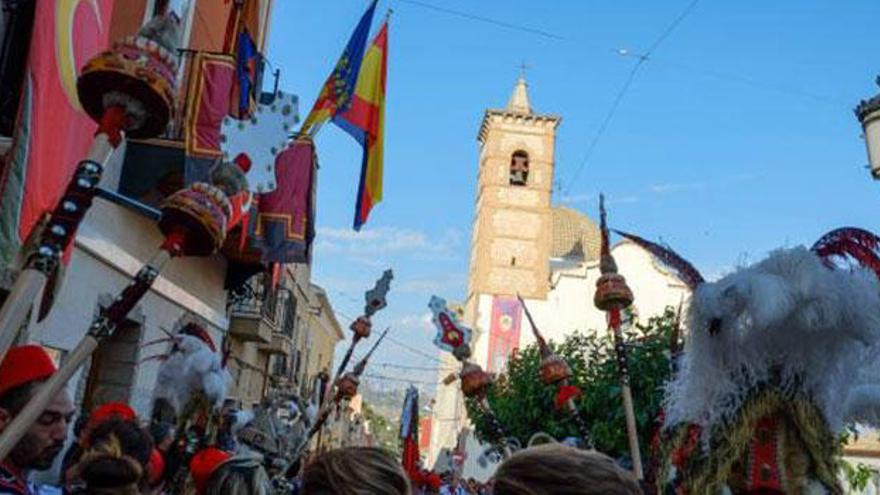 Color y música en unas fiestas acogedoras