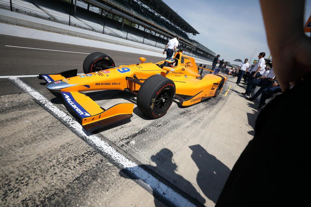 Fernando Alonso participa en las pruebas libres de las 500 millas de Indianápolis