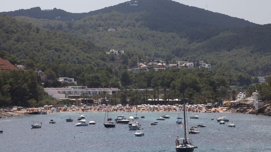 Vista general del Port de Sant Miquel. | J.A. RIERA