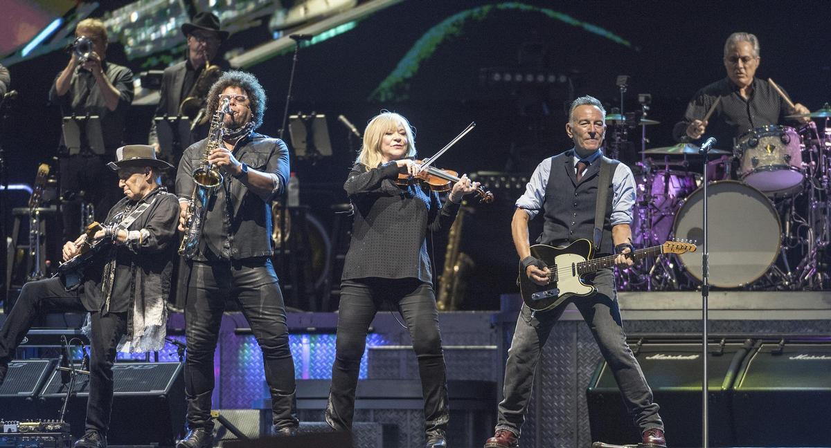 Último concierto de Bruce Springsteen con la E Street Band en el Estadi Olímpic