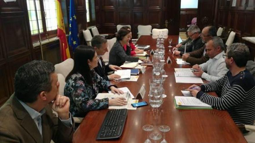 Reunión de dirigentes de la Unió, ayer, en Agricultura.