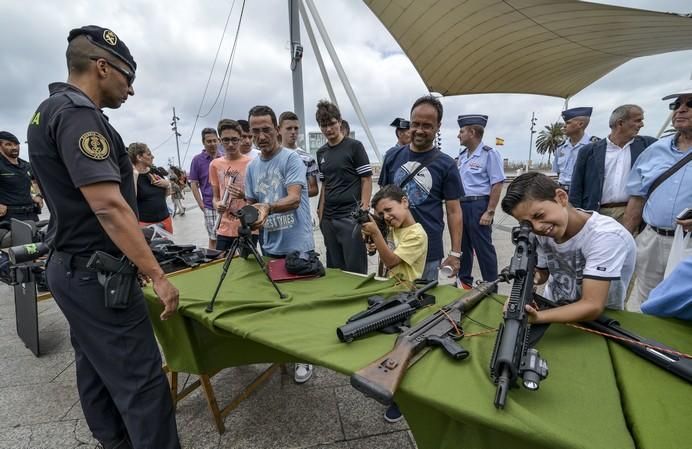 LAS PALMAS DE GRAN CANARIA A 03/06/2017. Día de las Fuerzas Armadas en Plaza de las Islas Canarias. FOTO: J.PÉREZ CURBELO