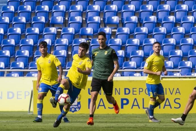 17.04.19. Las Palmas de Gran Canaria.Fútbol segunda división temporada 2018-19. Entrenamiento de la UD Las Palmas. Estadio de Gran Canaria.  Foto Quique Curbelo  | 17/04/2019 | Fotógrafo: Quique Curbelo