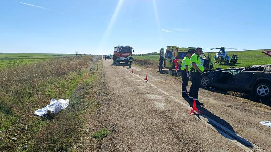 Dos muertos en un accidente de tráfico en Lantadilla (Palencia)