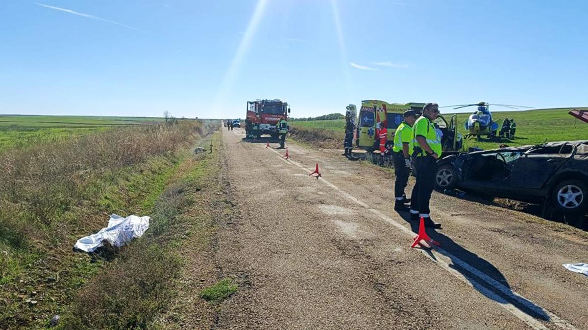 Accidente de tráfico en el kilómetro 9 de la carretera P-434, a la altura de Lantadilla (Palencia).