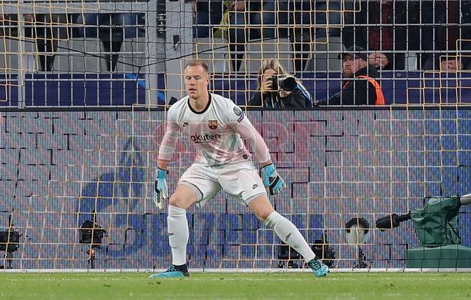 Marc Andre Ter Stegen durante el partido entre el Borussia Dortmund y el FC Barcelona de Liga de Campeones, disputado en el Signal Iduna Park en Dortmund.