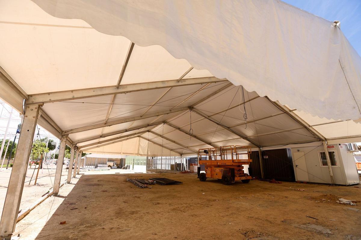 Córdoba en Mayo. Montaje y Preparativos casetas en la Feria. Reservas de comidas para la feria. Caseta La Prensa, Cosso, La Despecha, Gloria Bendita
