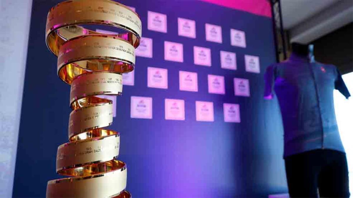 El trofeo del ganador del Giro de Italia