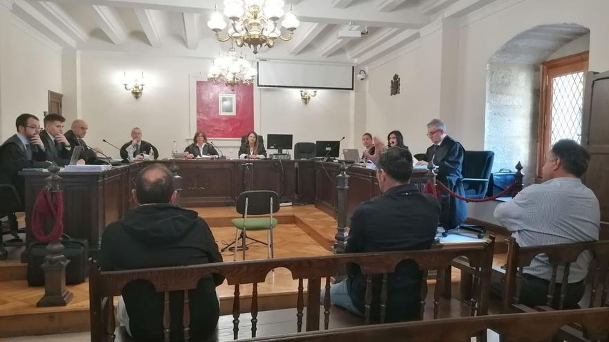Los acusados en el juicio celebrado en la Audiencia de Zamora.
