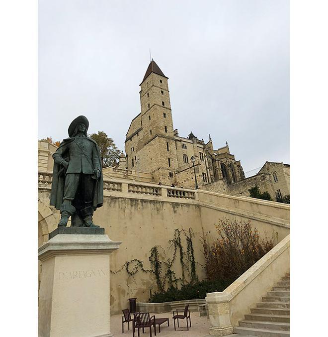 La estatua de D’Artagnan en Auch
