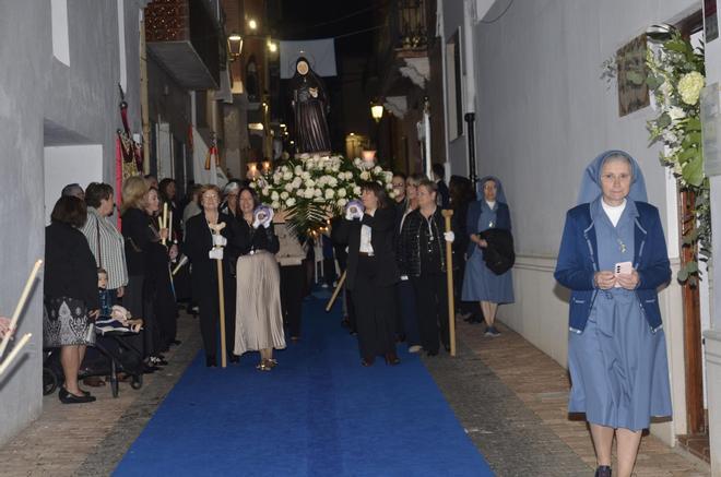 Galería de fotos de la procesión por la visita de la Mare de Déu dels Desamparats a Almenara