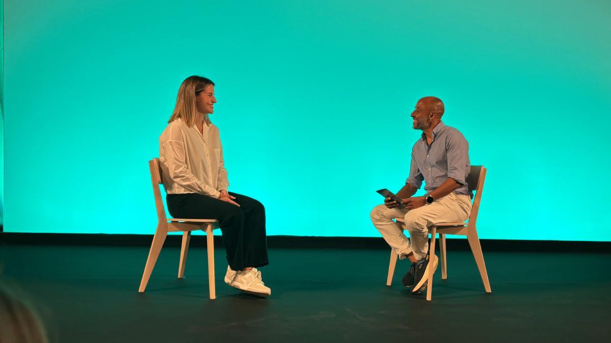 Ari Sánchez durante la entrevista en el acto de BBVA