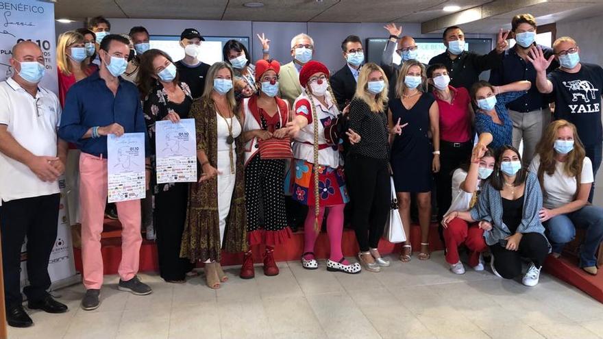 Desfile benéfico en Alicante contra el cáncer infantil en homenaje al influencer Charlie