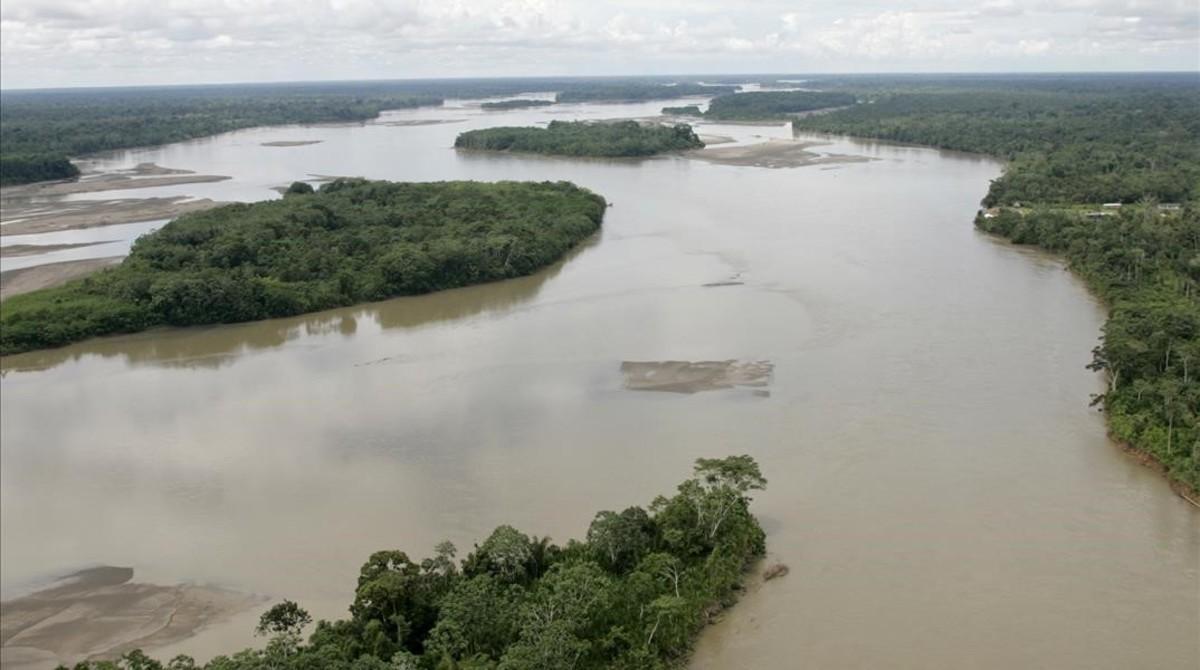 amadridejos23382192 an aerial view of the river napo located at the yasuni park 161124185414