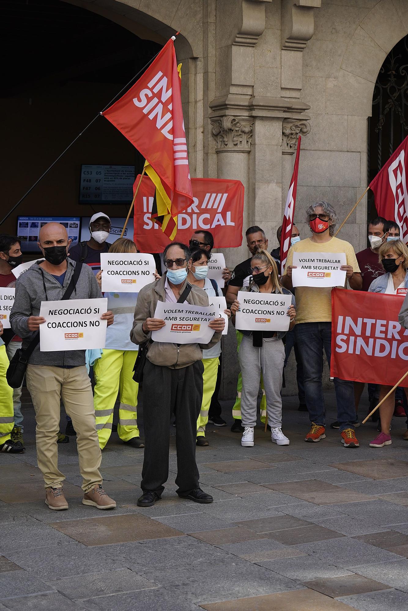 Treballadors de Girona+Neta lamenten que els «criminalitzin» per la brutícia i ho atribueixen a «retallades encobertes»