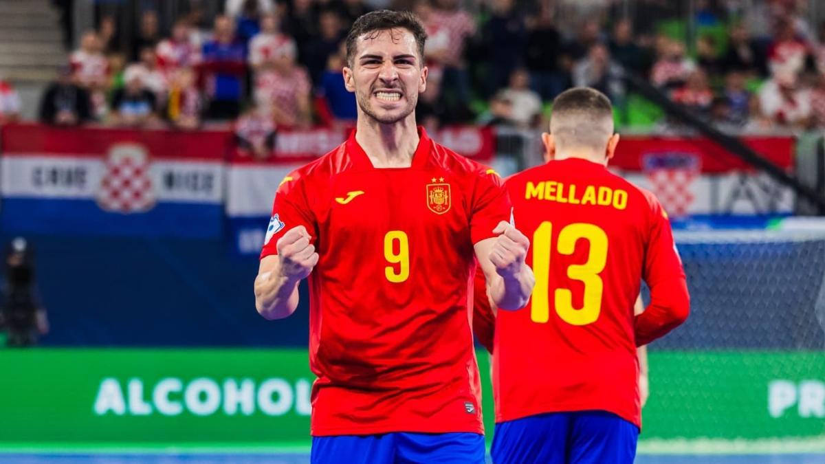Pablo Ramírez celebra el gol que abrió el marcador