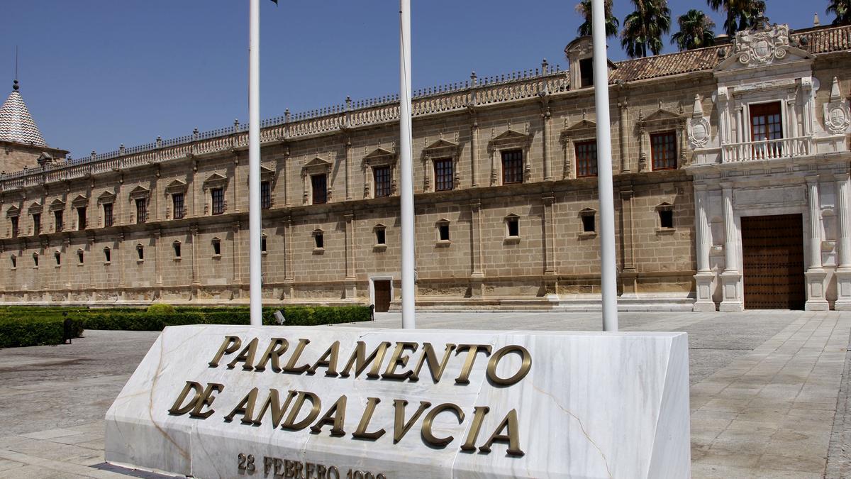 Fachada del Parlamento de Andalucía.