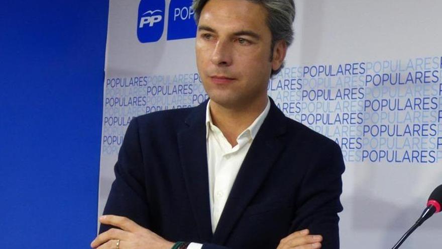 El PP critica el &quot;silencio cómplice&quot; de Ruiz sobre las oposiciones a bomberos