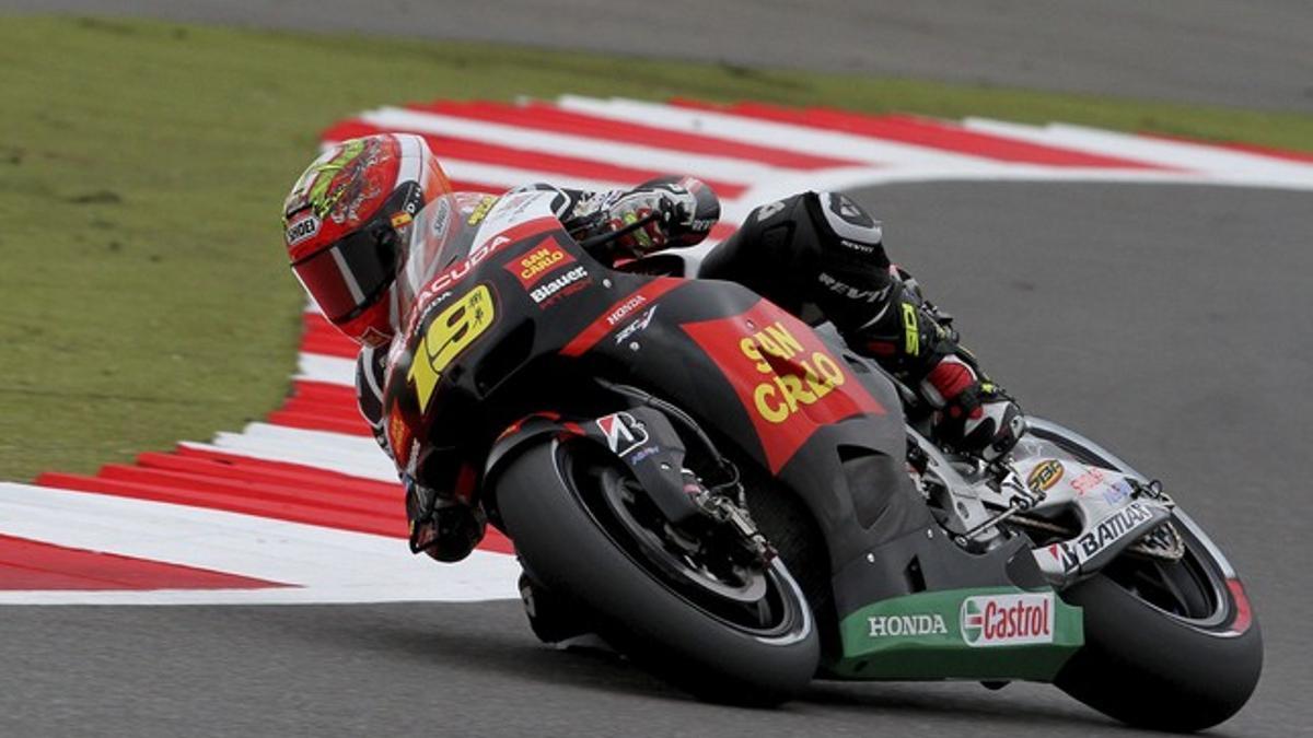 Álvaro Bautista, en los entrenamientos de Silverstone