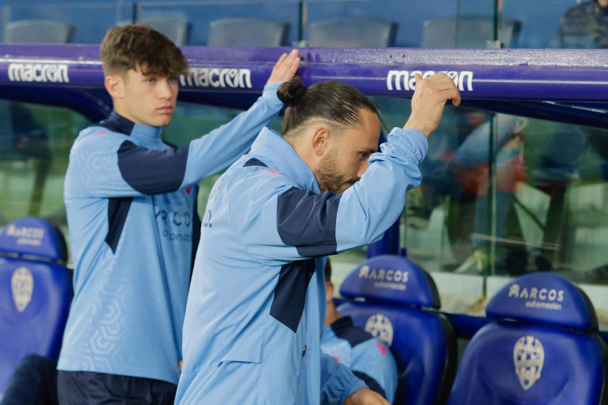 Partido de Copa del REy entre el Levante UD y el SD Amorebieta en imágenes