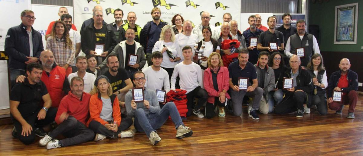 Semana Abanca en Bouzas, los premiados en el Liceo Marítimo.